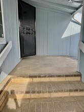 10220 Wrangler Way in Corona, CA - Building Photo - Building Photo