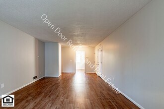 4934-4936 Vermont Ln in Fort Wayne, IN - Building Photo - Building Photo