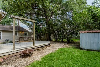 1230 Timbergrove Ln in Houston, TX - Building Photo - Building Photo