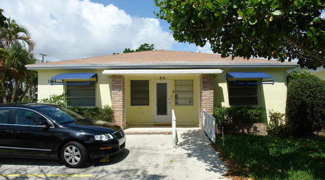 1123 N Federal Hwy in Lake Worth, FL - Building Photo - Building Photo