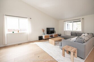 61336 Stardrift Dr in Bend, OR - Building Photo - Building Photo