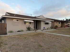 409 N Park Ave in Montebello, CA - Building Photo - Building Photo