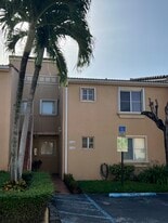 1155 NW 124th Pl, Unit 204 in Miami, FL - Building Photo
