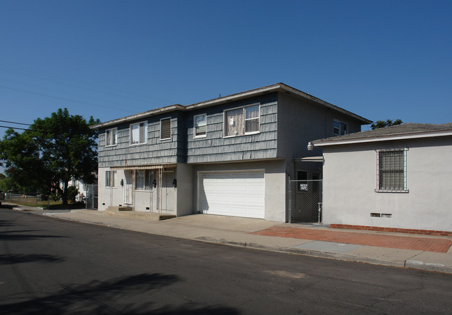 2682 Fairmount Ave in San Diego, CA - Building Photo - Building Photo