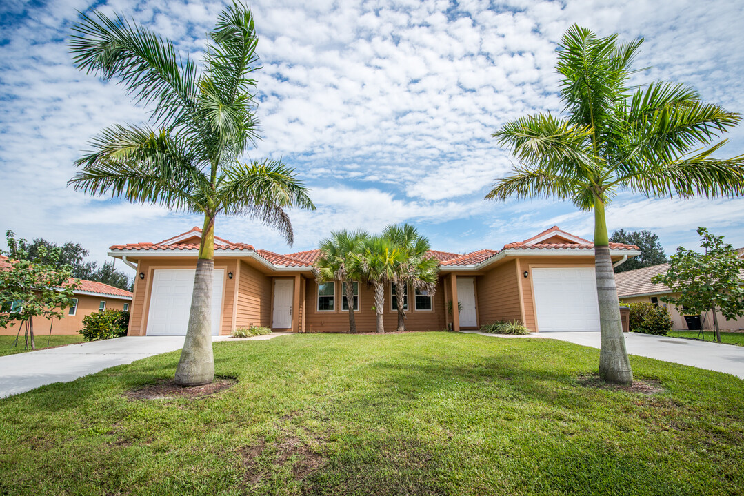 3954 San Rocco Dr in Punta Gorda, FL - Building Photo