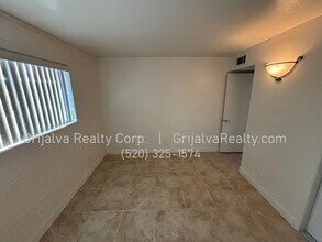 4347 E Bellevue St in Tucson, AZ - Building Photo - Building Photo