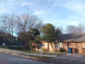 814 King Edward Pl in Austin, TX - Building Photo - Building Photo