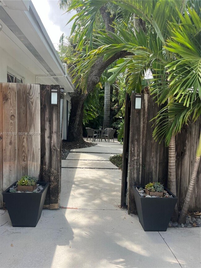 property at 701 SW 9th Ave