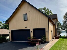 4106 W Lake Shore Dr in Wonder Lake, IL - Building Photo