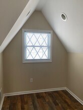 23 W Shore Trl, Unit Apt #5 in Sparta, NJ - Foto de edificio - Building Photo