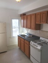 23 Williams Ave, Unit 2 in Jersey City, NJ - Building Photo