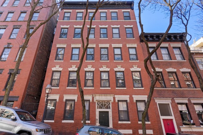 25 Garden St, Unit 8