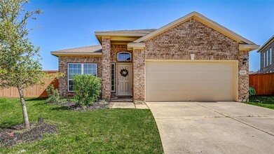 32706 Oak Heights Ln in Brookshire, TX - Building Photo - Building Photo