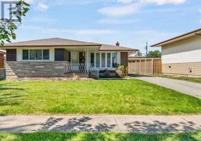 5 St Charles Dr in Thorold, ON - Building Photo