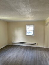 11404 8th Ave NE in Seattle, WA - Building Photo - Building Photo