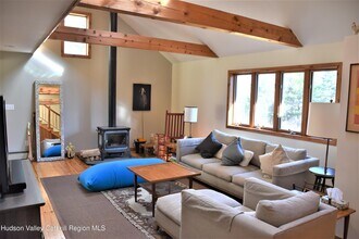 219 Cherry Hill Rd in Accord, NY - Building Photo - Building Photo