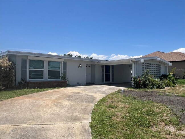 167 Easton Dr NW in Port Charlotte, FL - Building Photo - Building Photo