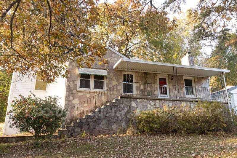 1123 John Ross Rd in East Ridge, TN - Building Photo