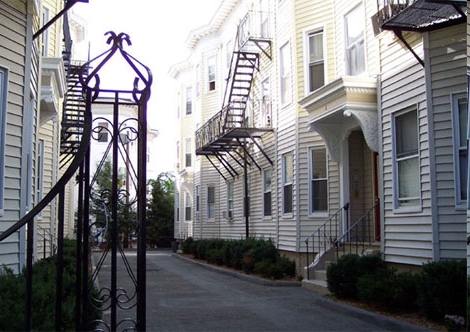 1-4 Brightwood Ter in Lynn, MA - Foto de edificio - Building Photo