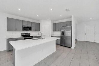 5106 Tuscany Ln in Davenport, FL - Building Photo - Building Photo
