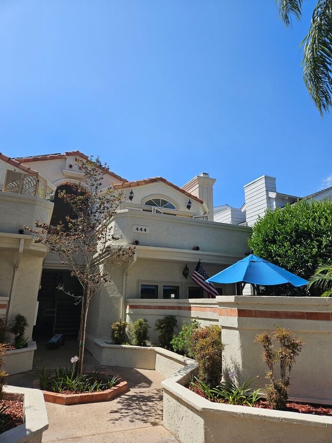 444 E Avenue #C C in Coronado, CA - Building Photo - Building Photo