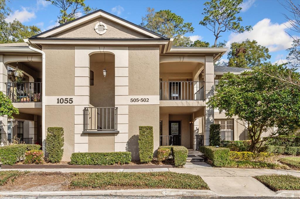 1055 Kensington Park Dr in Altamonte Springs, FL - Building Photo