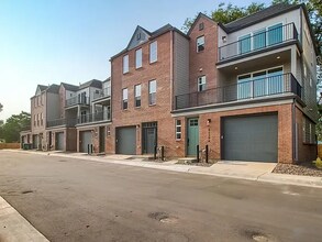 8039 W 52nd Ave in Arvada, CO - Building Photo - Building Photo