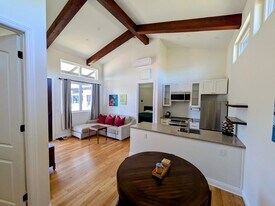 2084 W Hampton Dr, Unit Guesthouse in Arroyo Grande, CA - Building Photo