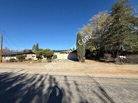 4827 W Ave L 6 in Quartz Hill, CA - Building Photo