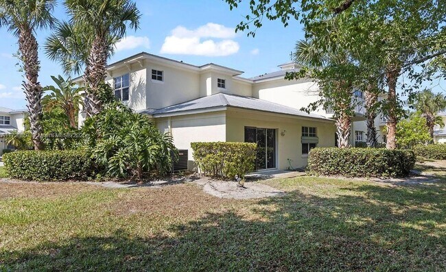 2607 Creekside Dr in Fort Pierce, FL - Foto de edificio - Building Photo