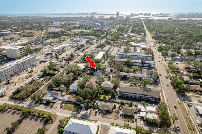 110 Kenwood Ave in Clearwater, FL - Building Photo - Building Photo