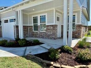 6604 Bent Wood Villas Dr in Oklahoma City, OK - Building Photo - Building Photo
