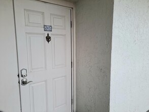 6562 Boca Del Mar Dr in Boca Raton, FL - Building Photo - Building Photo