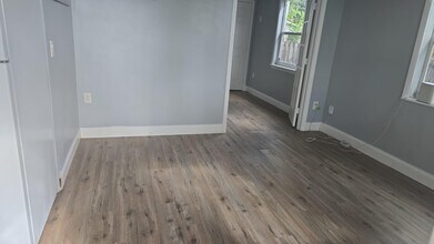 220 Fleming Ave in Greenacres, FL - Building Photo - Building Photo