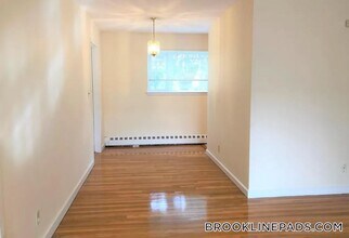 59 Parkman St in Brookline, MA - Building Photo - Building Photo
