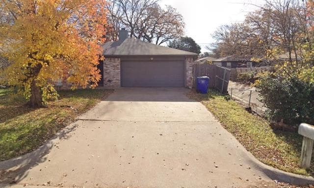 1123 Cardinal Oaks Dr