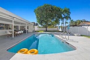 3460 N 46th Ave in Hollywood, FL - Building Photo