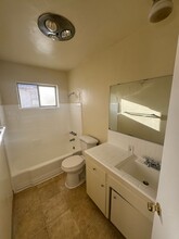 322Live in San Gabriel, CA - Foto de edificio - Interior Photo
