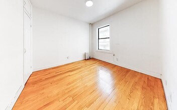 West 147th Street in New York, NY - Foto de edificio - Building Photo