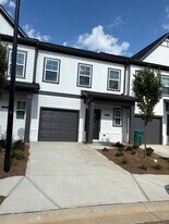 128 Lauren St in Adairsville, GA - Building Photo