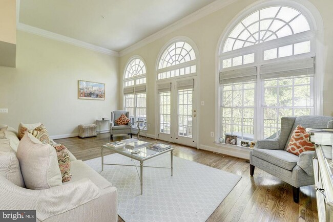 property at 4005 Mansion Dr NW