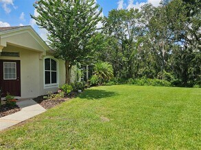 5903 Phoebenest Dr in Lithia, FL - Building Photo - Building Photo