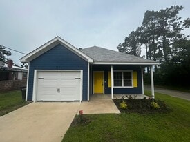 1725 Holton St in Tallahassee, FL - Building Photo