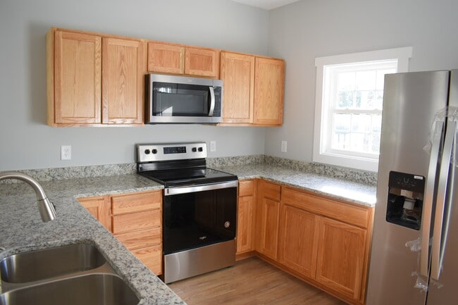 308 Kenwood Ave, Unit A in Wilmington, NC - Foto de edificio - Building Photo