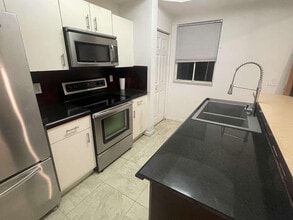 2944 Hidden Hills Rd in West Palm Beach, FL - Building Photo - Building Photo