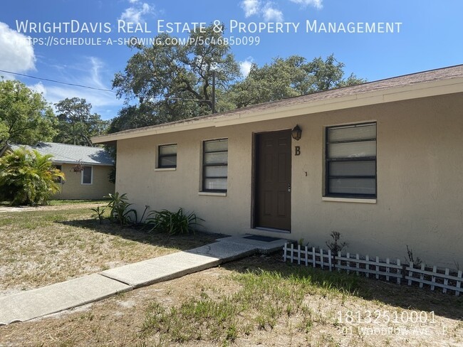 301 Woodrow Ave in Largo, FL - Building Photo - Building Photo