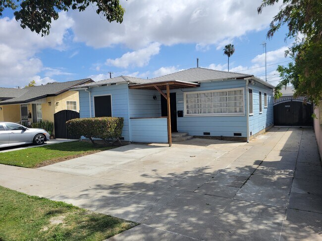 property at 5840 Brayton Ave