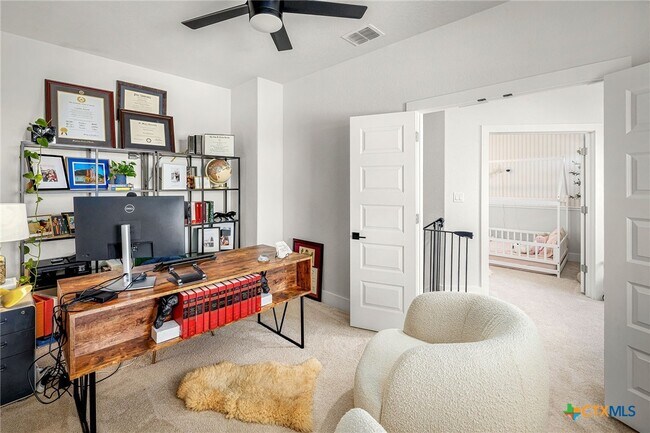 727 Mission Trail in New Braunfels, TX - Building Photo - Building Photo
