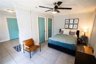 235 Walnut St NW in Atlanta, GA - Foto de edificio - Building Photo