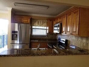 1561 Balfour Point Dr in Royal Palm Beach, FL - Building Photo - Building Photo